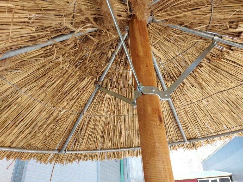 Професионален сламен чадър ф2.20 см