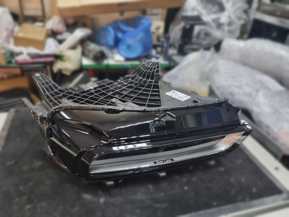 Десен фар BMW i7 G70 LED desen far бмв и7 г70