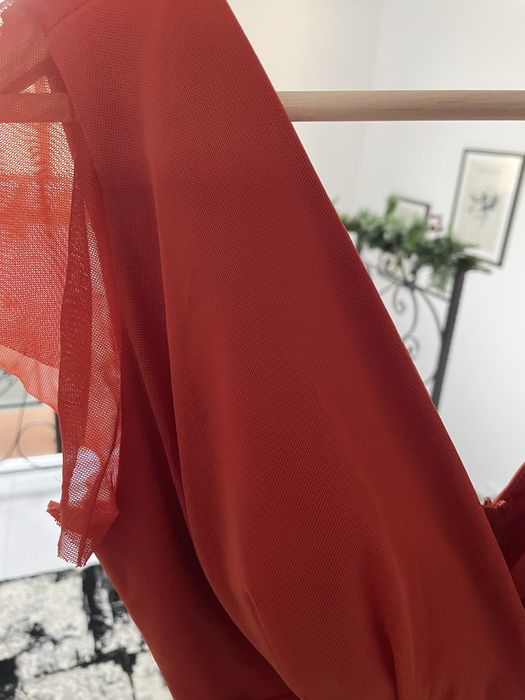 Rochita din tull de foarte buna calitate