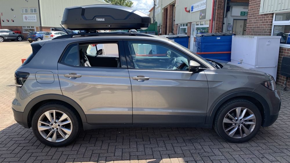 Inchiriere cutie portbagaj THULE FORCE XT S 300L – BUCURESTI