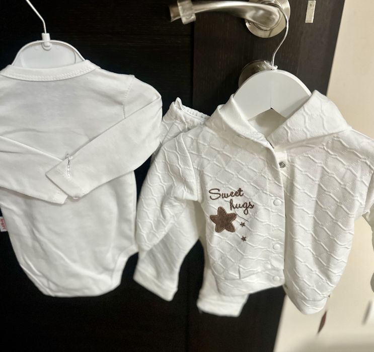 Set 100% bumbac pentru nou nascut 62 - body, pantalon si hanorac