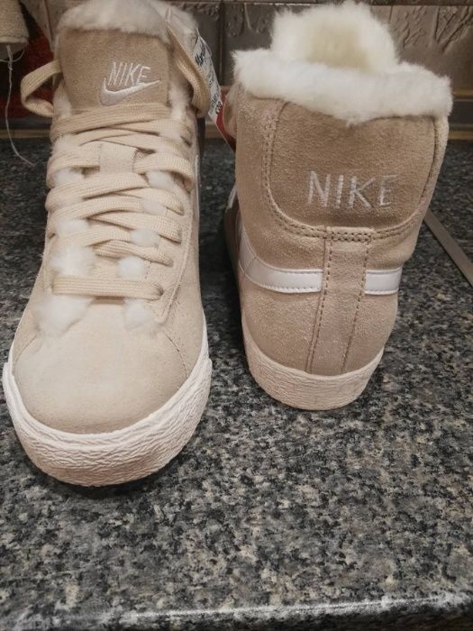 Нови с кутия Nike - Естествена кожа