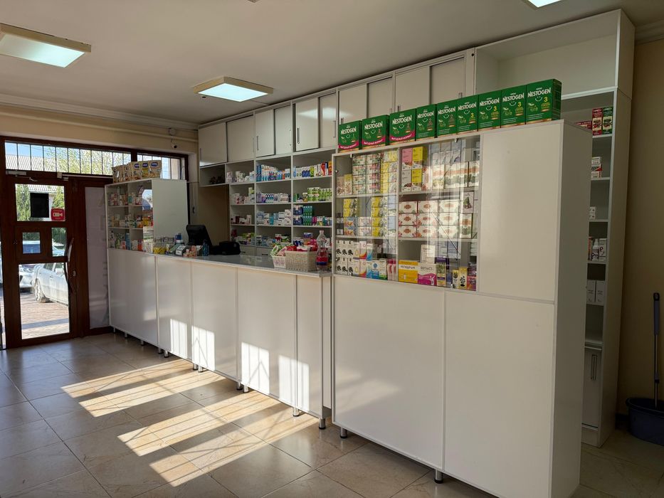 Продается аптечную мебель