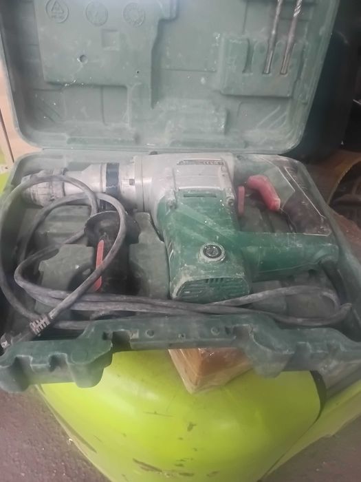 Перфоратор DWT BH 12-40