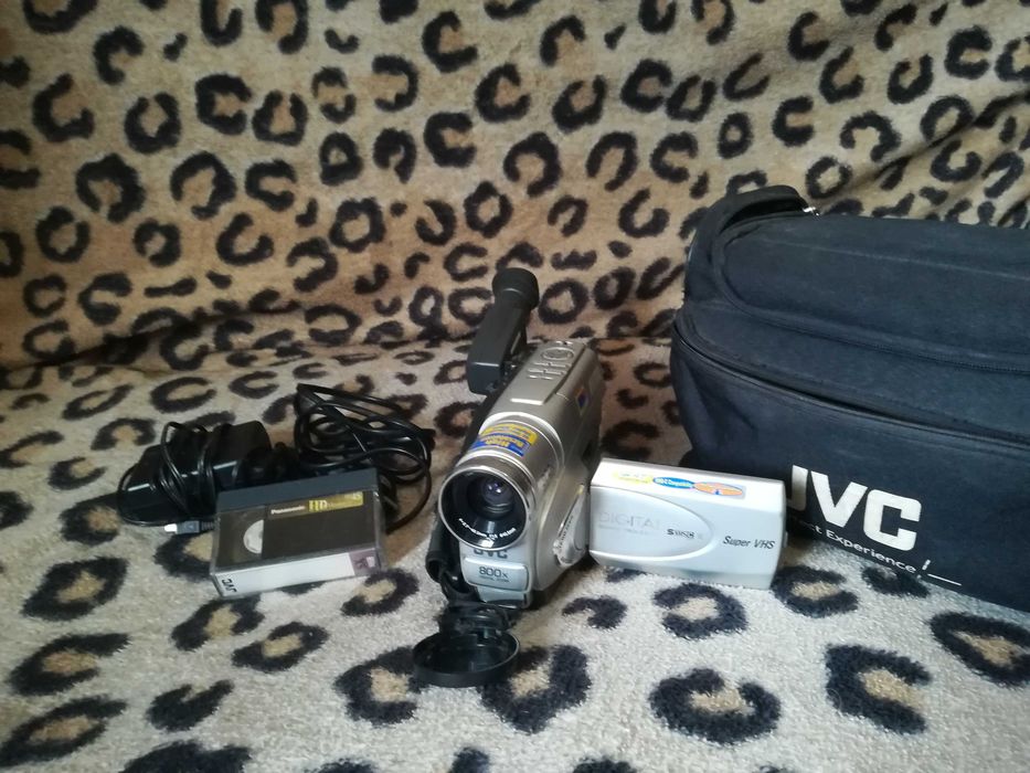 Super VHS Видеокамера JVC gr-sxm200as