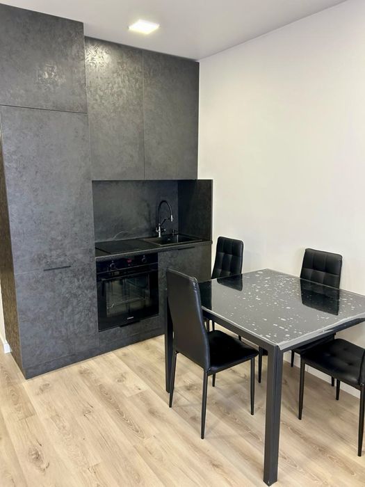 Квартира-студия на левом берегу