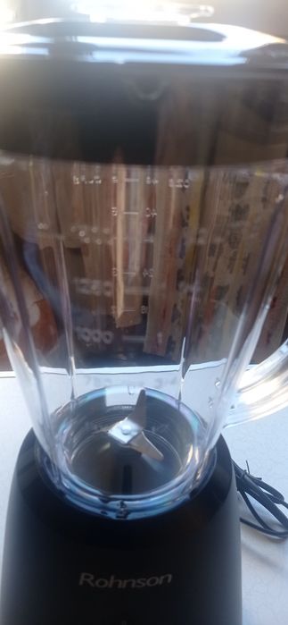 Предлагам чисто нов ,неупотребяван блендер"Rohnson"
