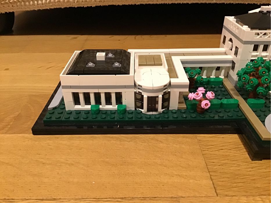 Lego Arhitec White House