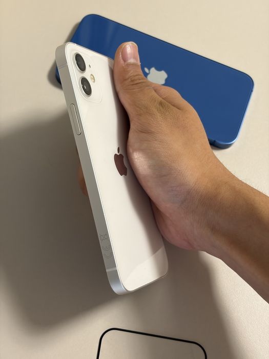 Iphone 12-13 в идеальном состоянии