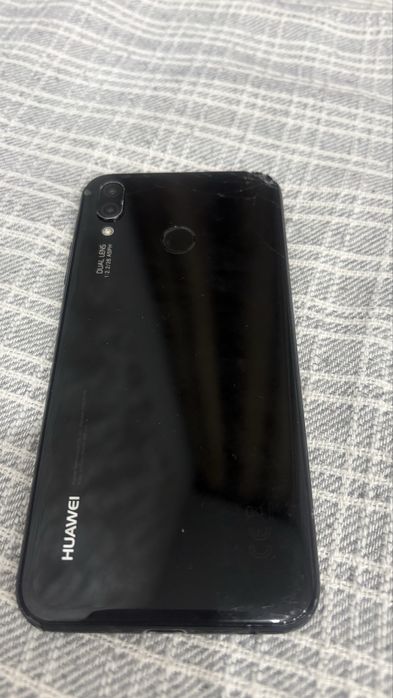 Телефон Huawei б/у