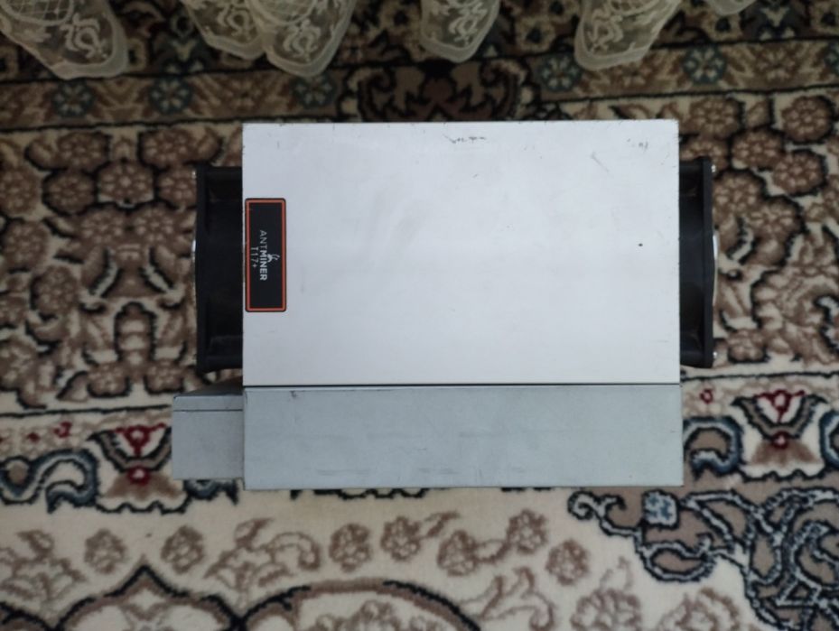 Антмайнер т17+ сотилади