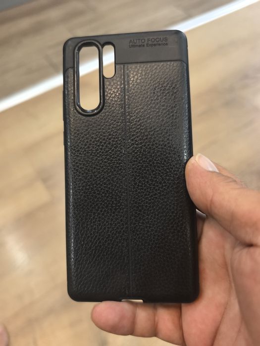 Продавам huawei p30 pro