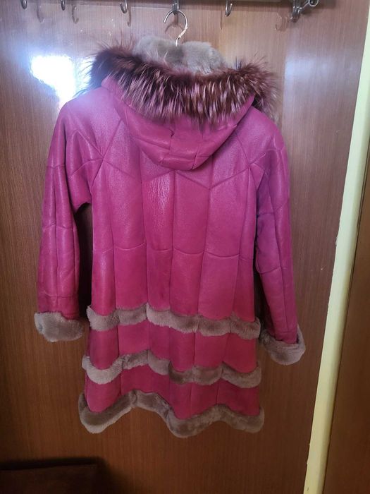 Зимно дамско палто от телешка кожа