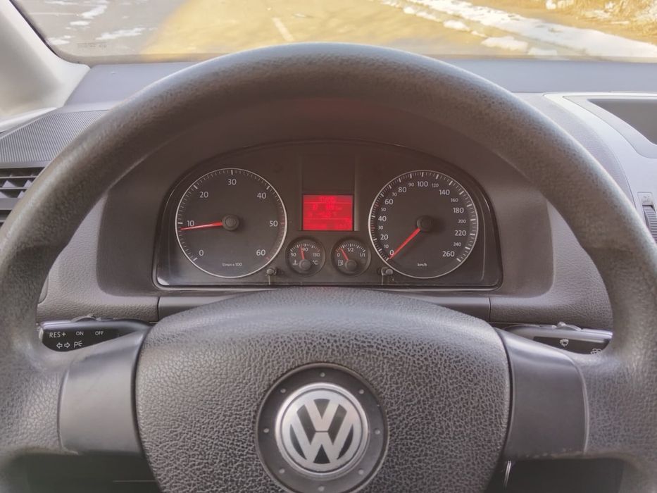 Vand sau schimb vw touran 19 tdi cutie manuala 6+1