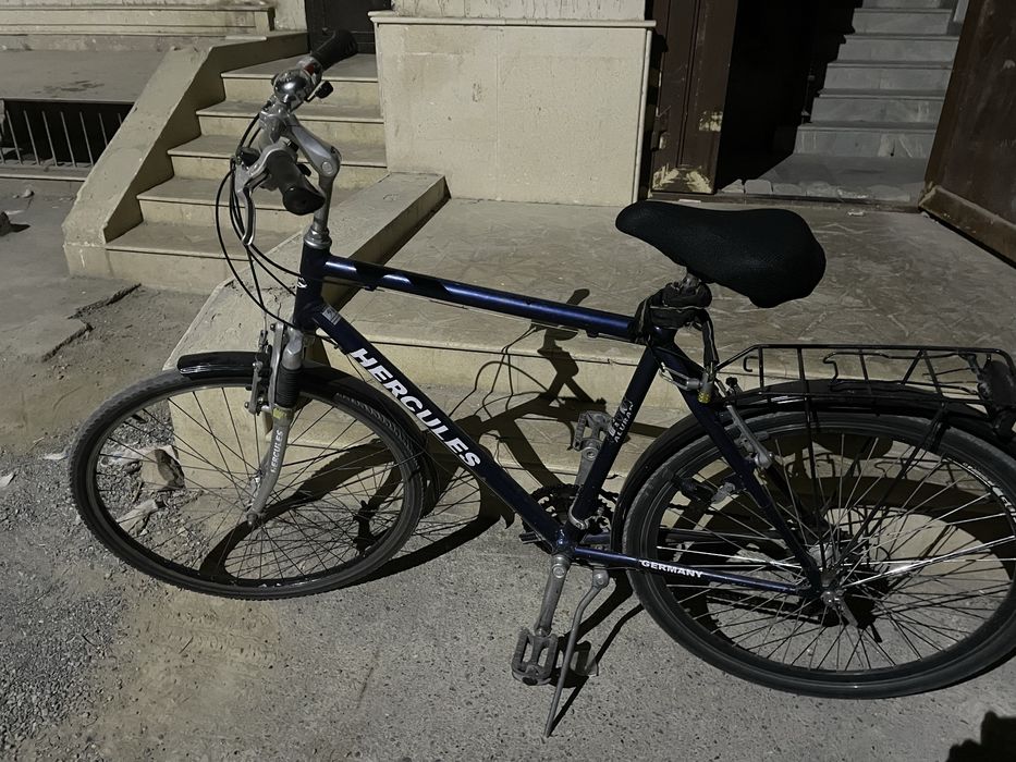 Минганлар тушунади. Чисти герман сотилади. Нархини келиштириб бераман.