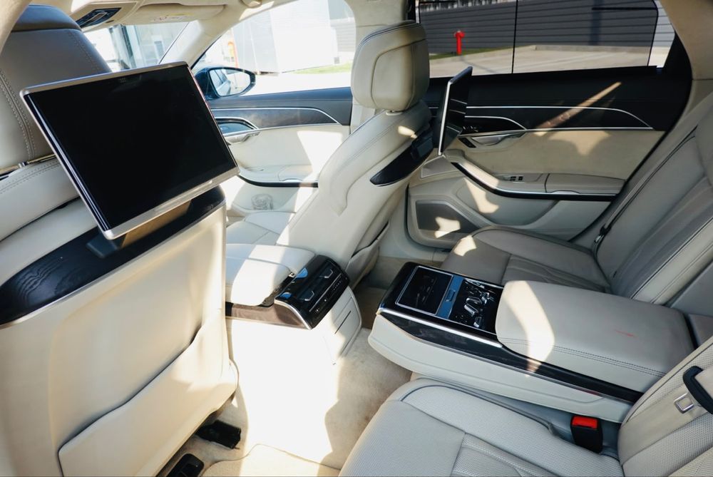 Închirieri Auto de Lux – Audi A8, Range Rover Vogue, Velar, Mercedes C-Class Nou, Audi A6