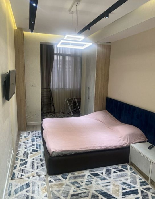 Mirzo Uluĝbekda uy ijaraga beriladi oila va talabalarga.Skverda uyda