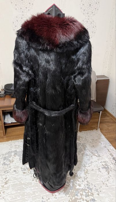 Нутриевая шуба нестриженая