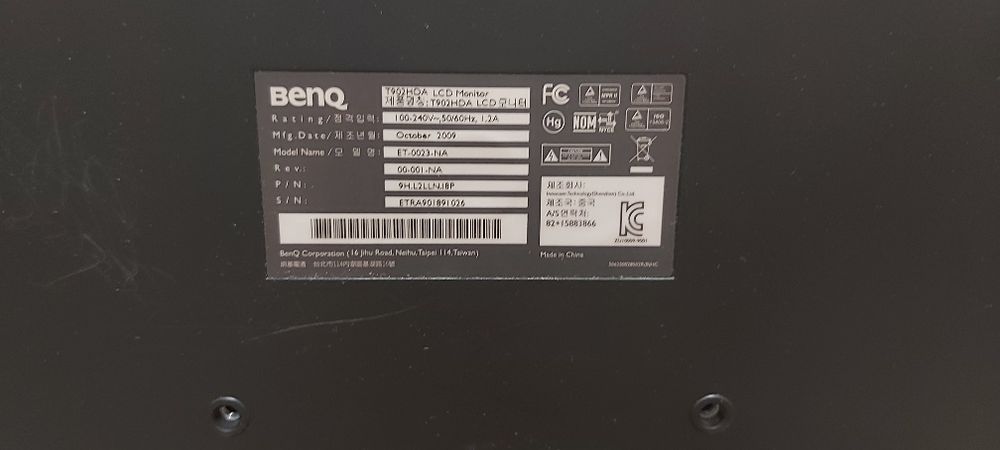Монитор BENQ T902HDA  LCD диагональ 47