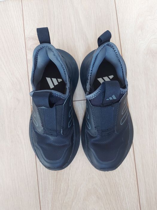 Черни маратонки Adidas #30