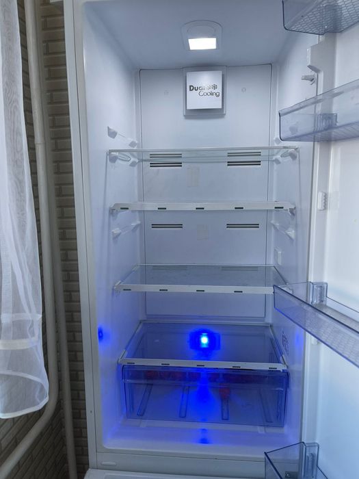 продам холодильник