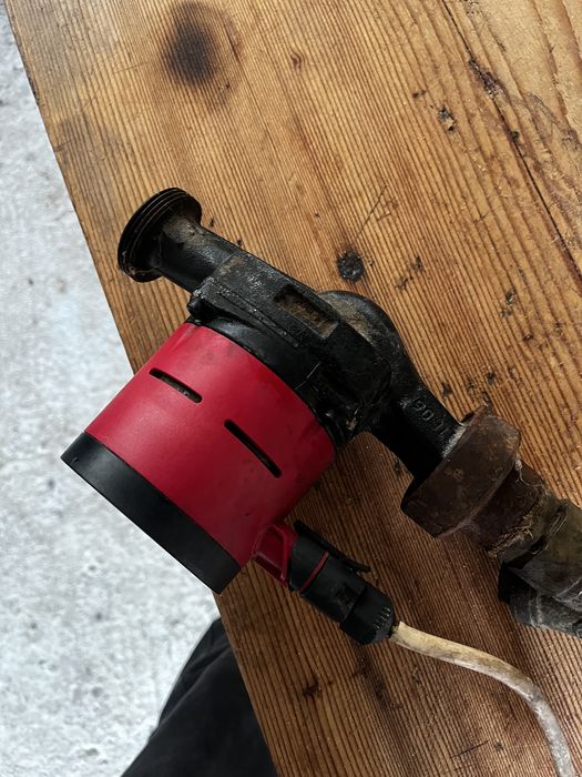 Vând pompă centrala Grundfos