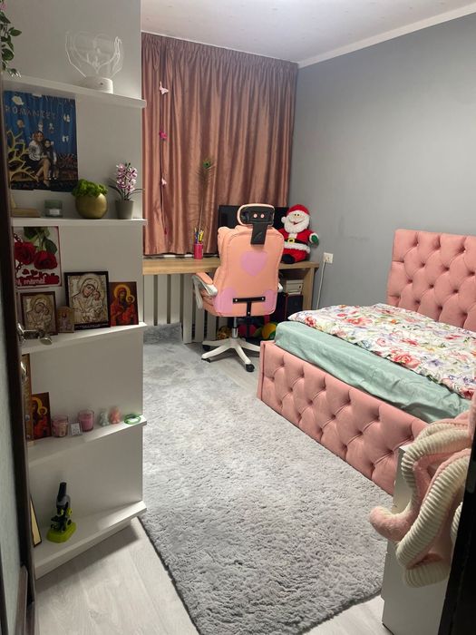 Vand apartament 3 camere Obcini