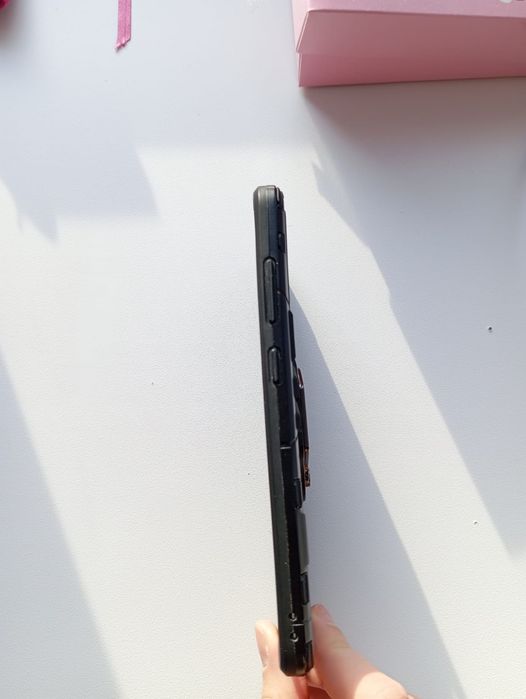 Продам новый чехол Самсунг s20 5g
