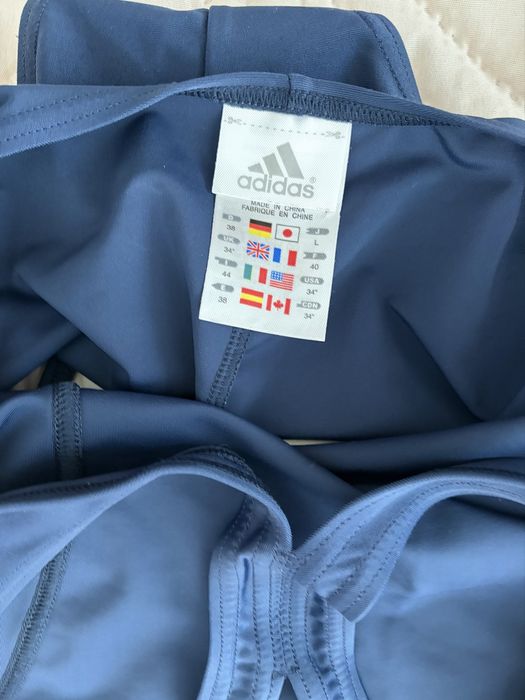 Продавам дамски бански