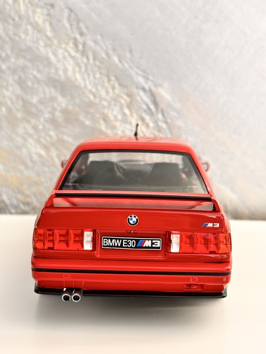 Vand macheta BMW M3 e30 1:18 Solido