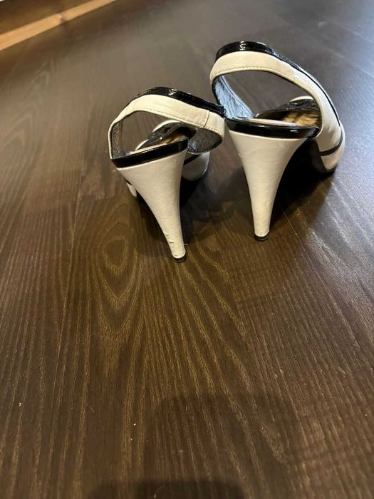 Продается обувь в отличном состоянии