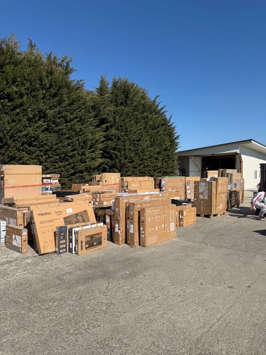 Vand TV-uri si diferite electrocasnice