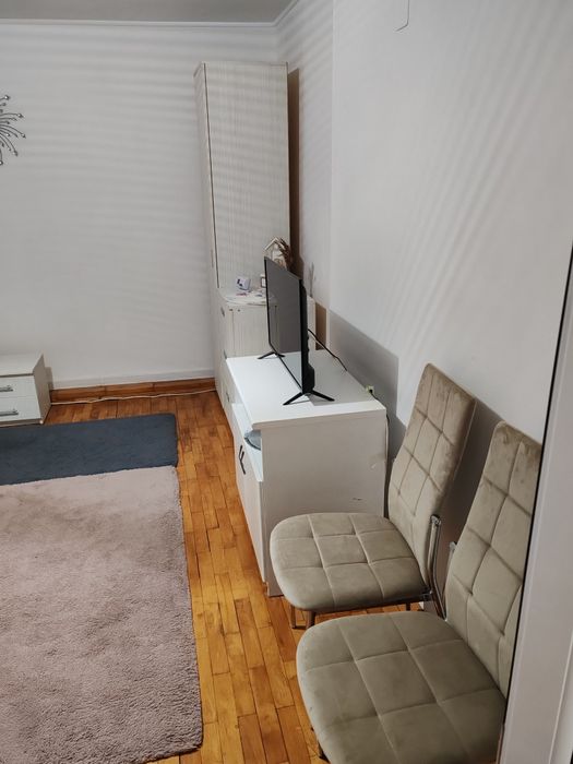 Închiriez garsoniera ultracentral