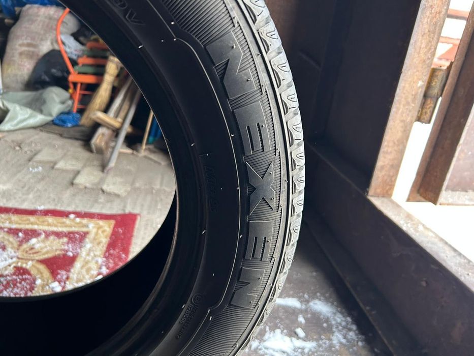 Продам резину 225/60/17