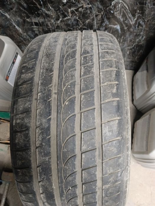 Шина летняя 275/35R20