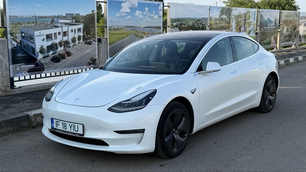 22000 euro Tesla Model 3 Long Range Dual Motor AWD 4x4  129.000 km model 2020  schimb doar cu Model X Plaid