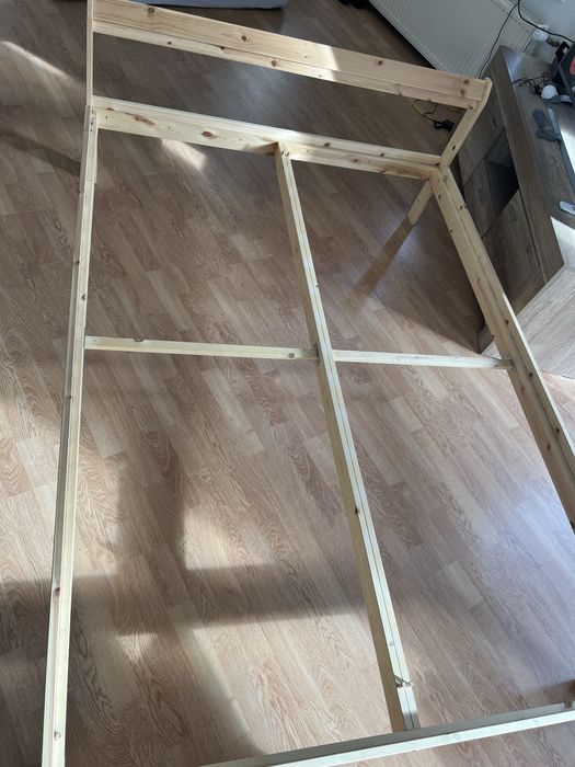 Pat Ikea NEIDEN cu saltea si somiera 140 x 200