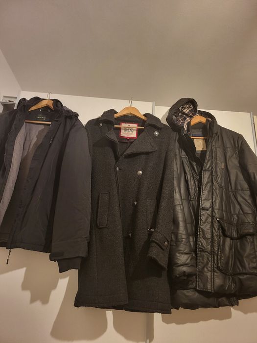 Palton si doua geci toate 100