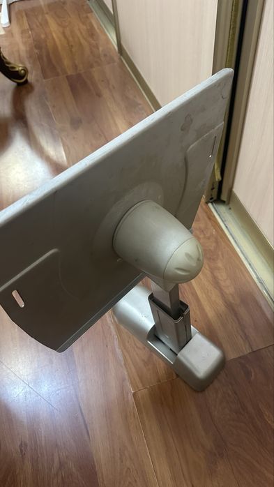 Полка под телевизор