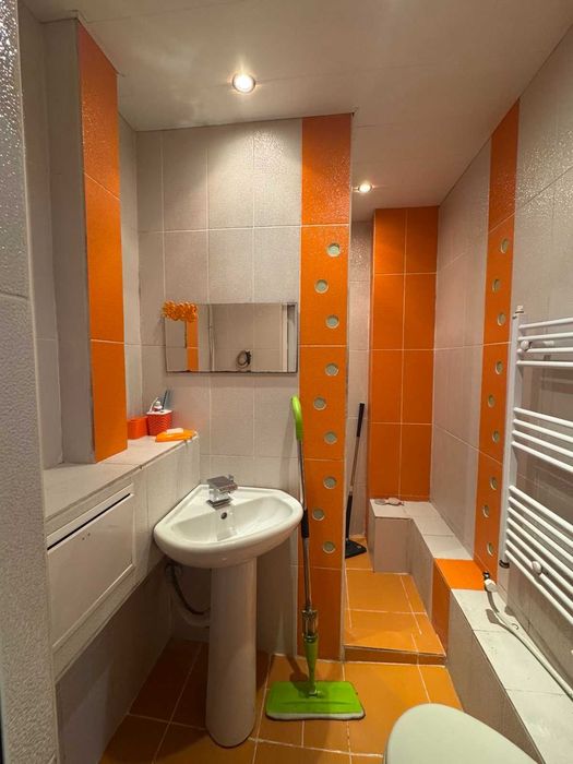 Продава се Тристаен апартамент в Търговище, Център - 83 кв.м за 1229 €/кв.м - Снимка #3