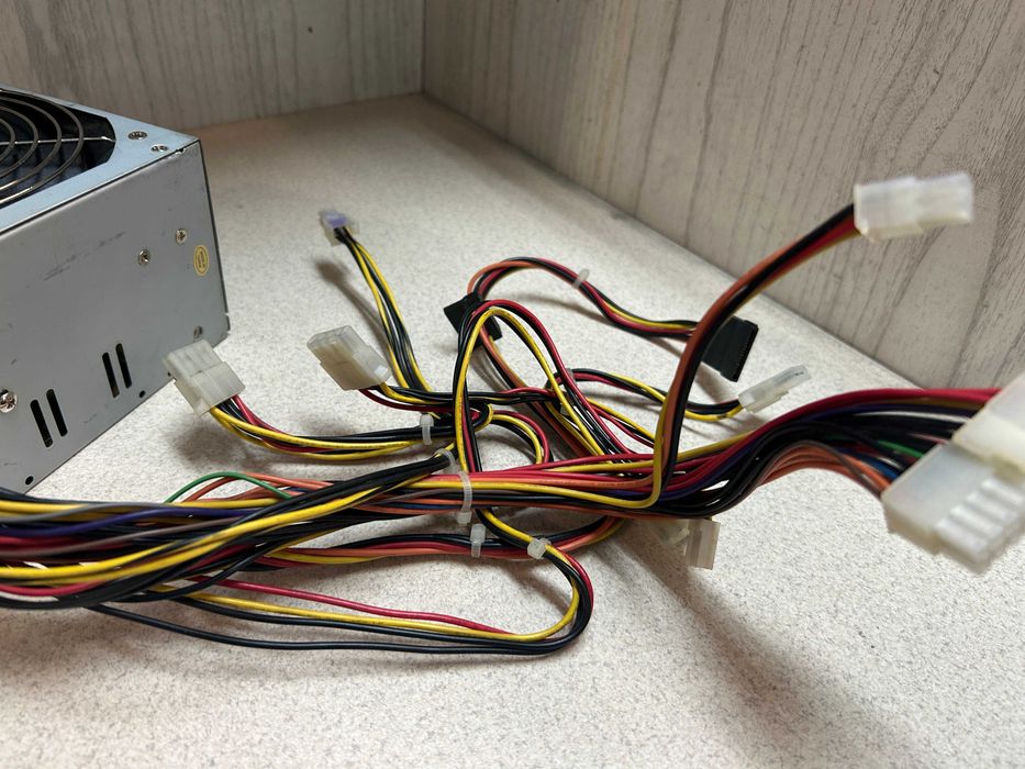 Захранване за компютър FSP Fortron 350W