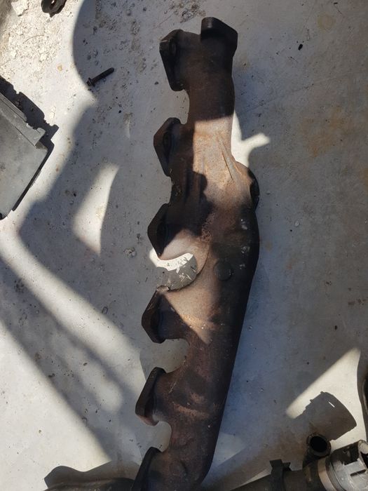 Изпускателен колектор бмв е90 е60 е91 е61