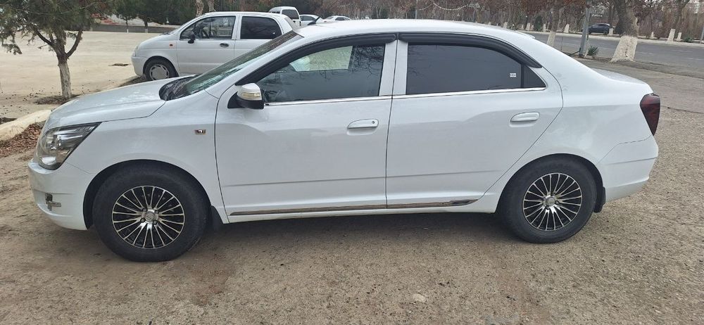 Cobalt avtomashinasi sotiladi. Soz xolatda