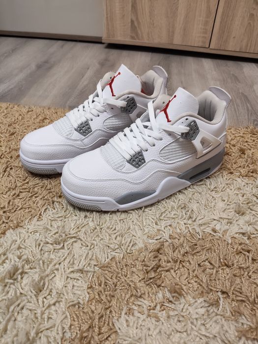 Jordan 4 Oreo Noi