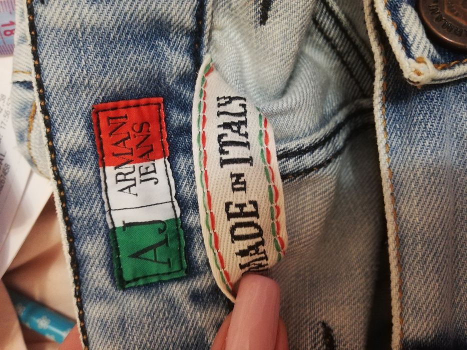Blugi Armani originali marimea 31 made Italia