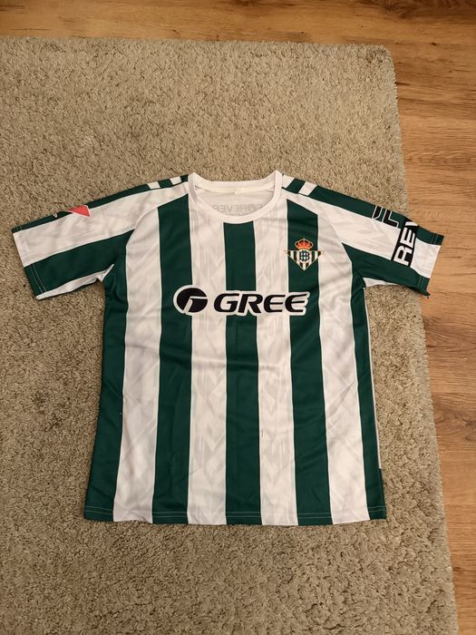 Tricou Antony.