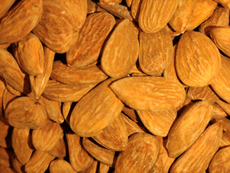 Био Български Бадеми