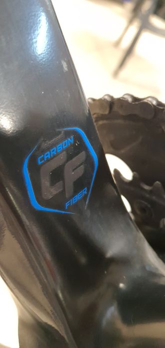 Cursiera Full carbon ,shimano ultegra Zipp