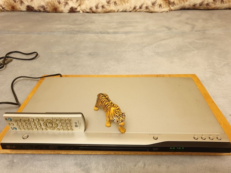 Lg DVX-172. Divx/Cd-r. Un player de calitate. Preț fix !