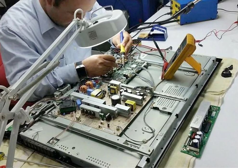 Ремонт телевизора. Замена экрана с гарантией и доставкой